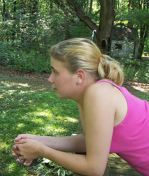 18 year old girl Arwen Gold loses her virginity after her car breaks down